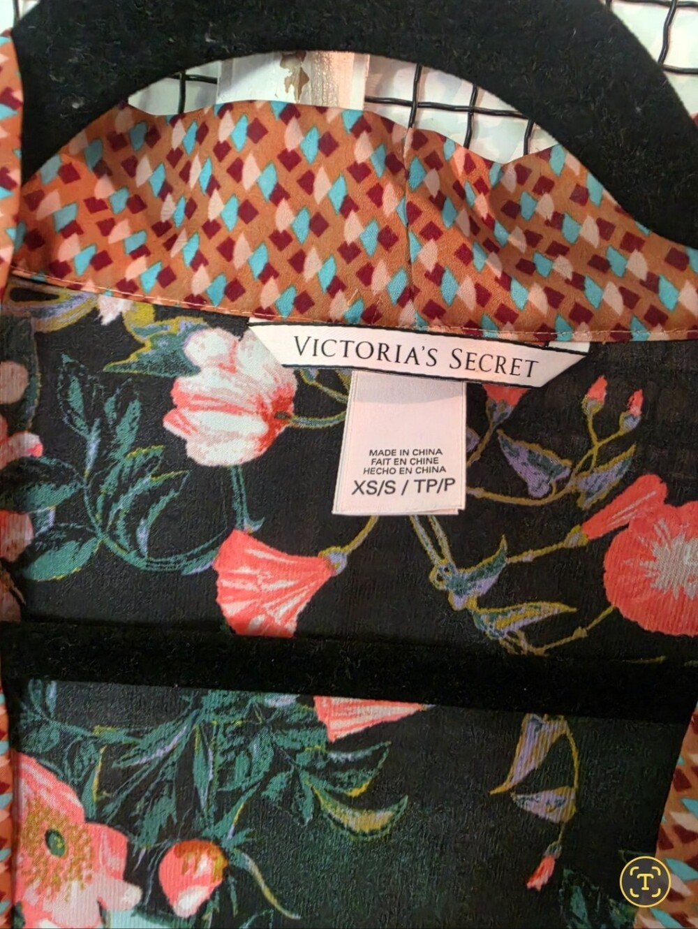 Victoria Secret Robe Kimono - Picture 2 of 3